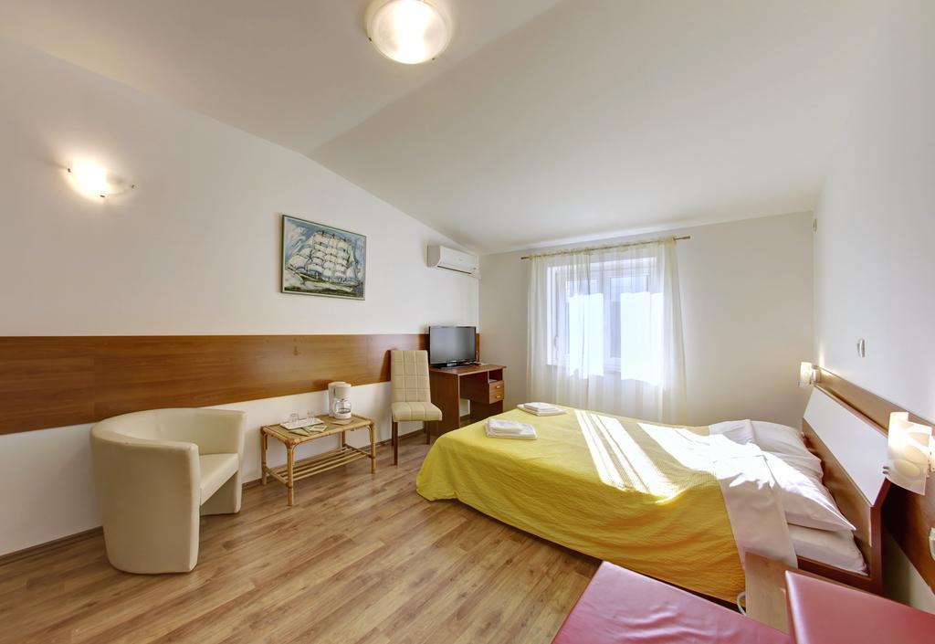 Apartments And Rooms Liburnija Abbázia Kültér fotó